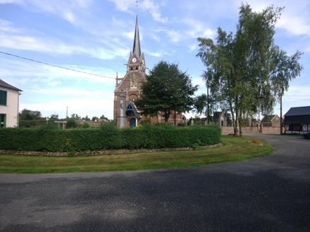 Équennes-Éramecourt Image