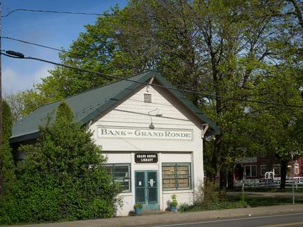 Grand Ronde Image