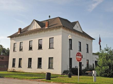 Pineville (Missouri) Image