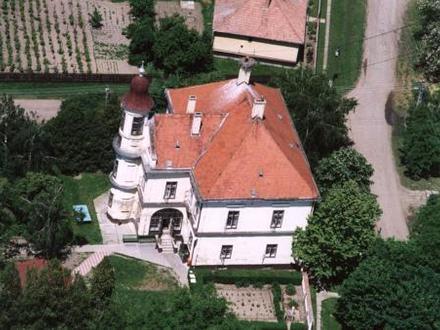 Tépe Image