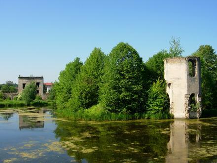 Ćmielów Image