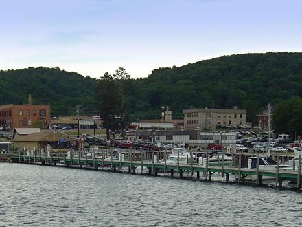 Munising Image