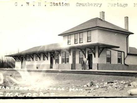 Cranberry Portage Image