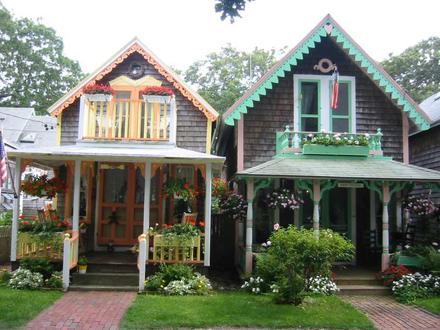Oak Bluffs Image