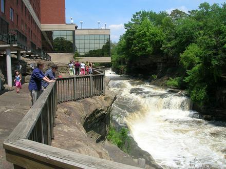 Cuyahoga Falls Image
