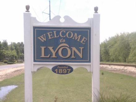 Lyon Image