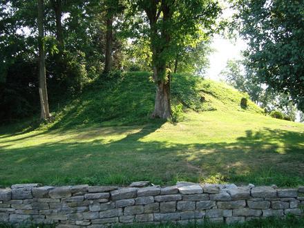 Round Hill Image