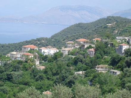 Lukovë Image