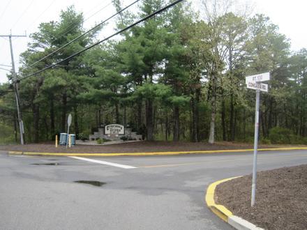 Crestwood Village Image