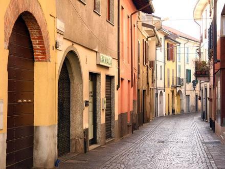 Castelletto sopra Ticino Image