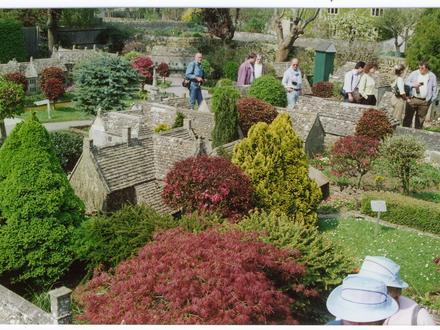Bourton-on-the-Water Image