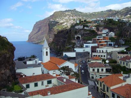 Câmara de Lobos Image