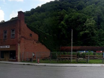 Iaeger Image