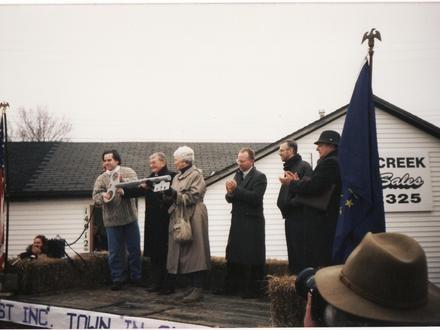 Leo-Cedarville Image