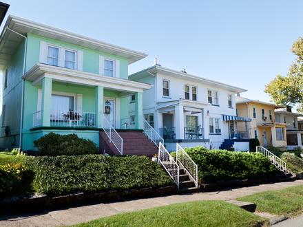 Donora Image