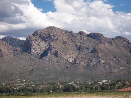 Oro Valley Image