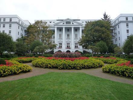 White Sulphur Springs Image