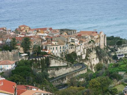 Tropea Image